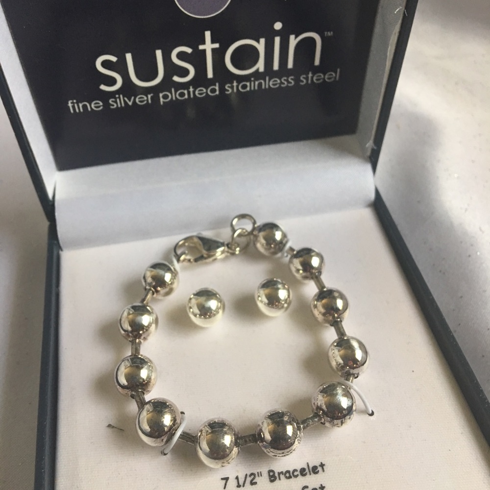 Sustain Stainless Steel Bracelet And Earring Set